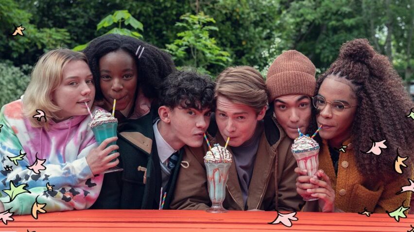 The cast of Heartstopper drink milkshakes.